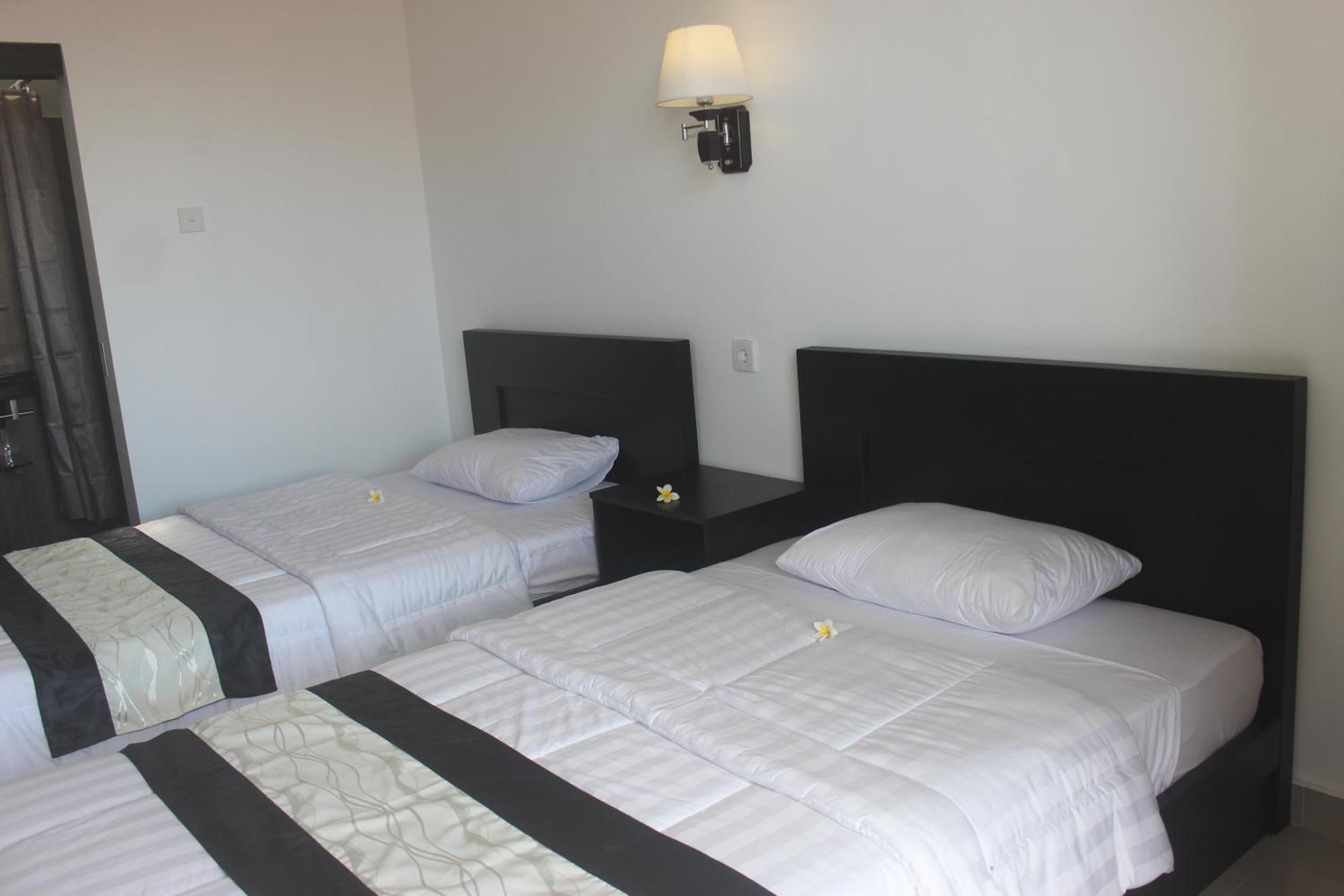 Silvy Guesthouse Canggu Eksteriør billede